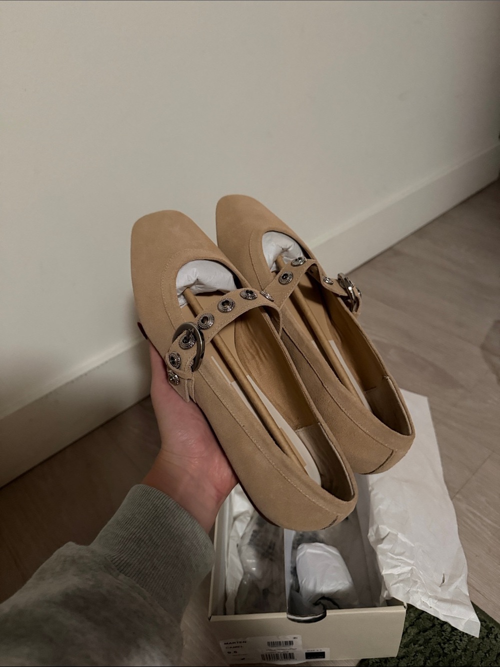 Brand new marten ballet flat it camel from dolce vita
